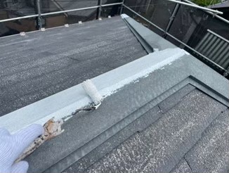 屋根板金包みサビ止め塗布