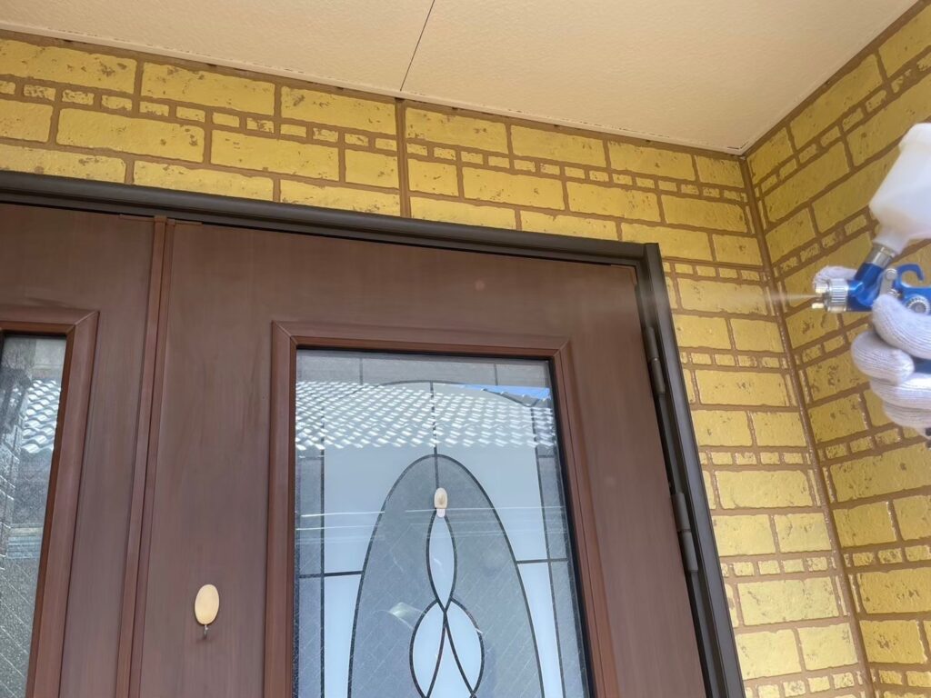 玄関ドア光触媒塗布