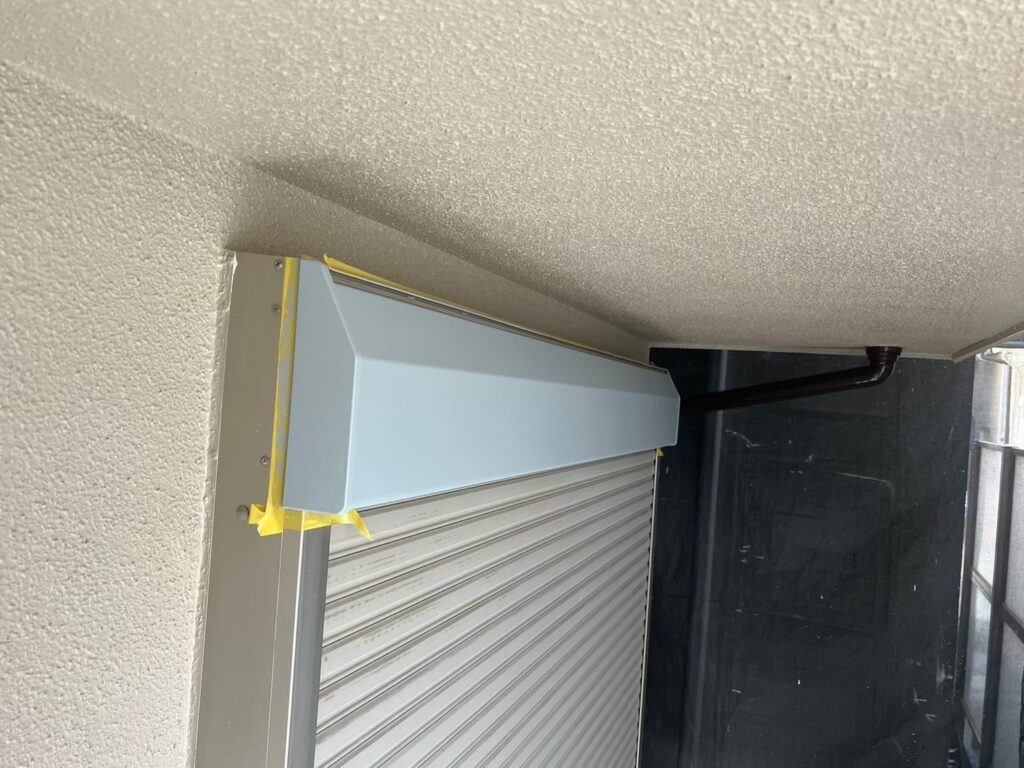 シャッターＢＯＸさび止め塗布