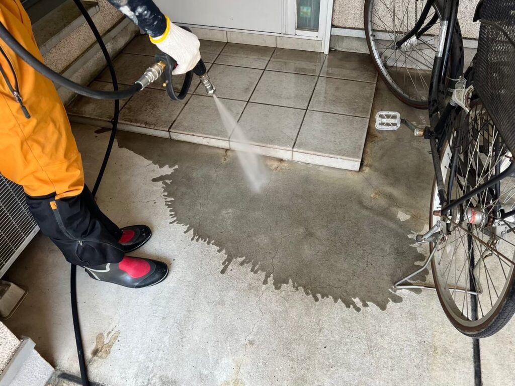 タイル高圧ジェット洗浄