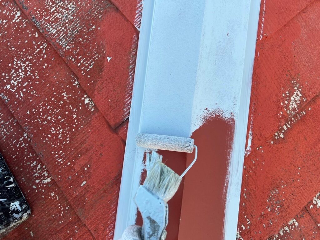 屋根板金部さび止め塗布