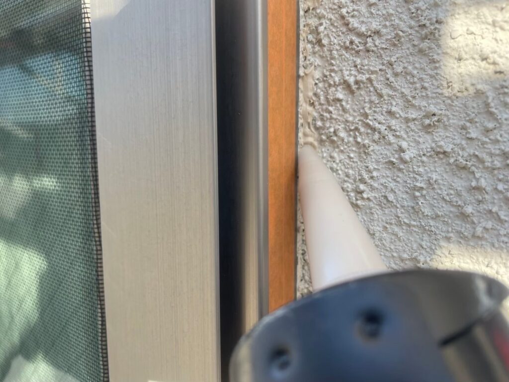 コーキング充填