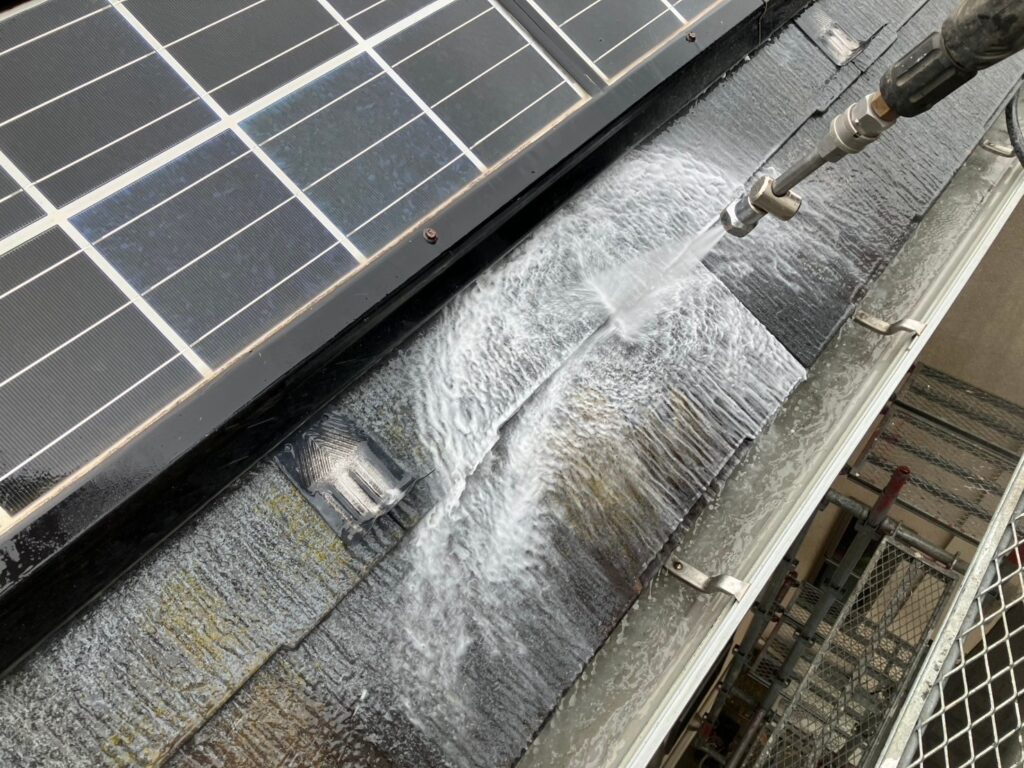 屋根高圧ジェット洗浄