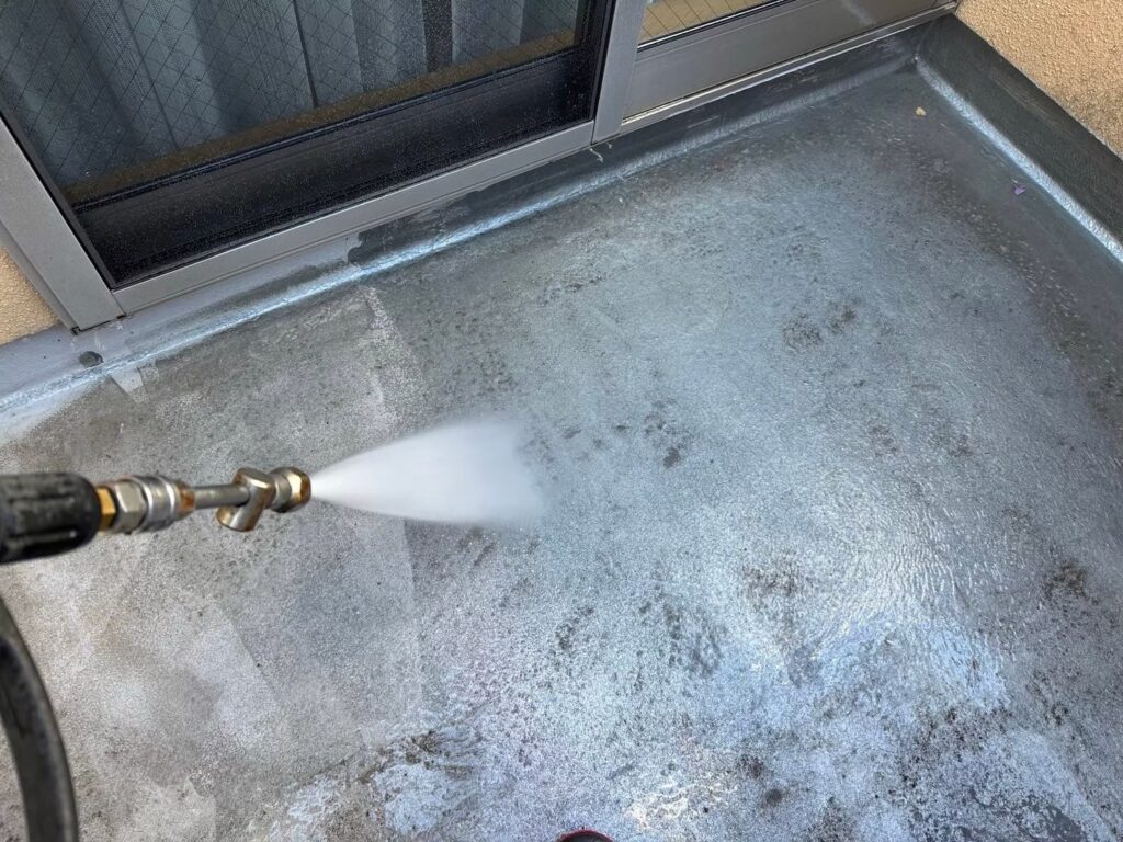 バルコニー高圧ジェット洗浄