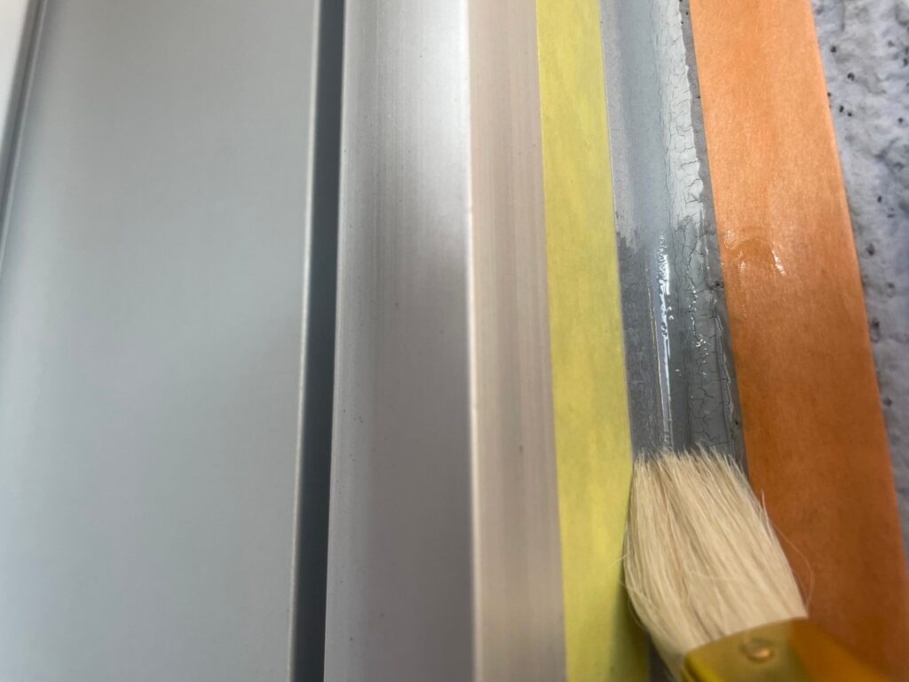 専用プライマー塗布