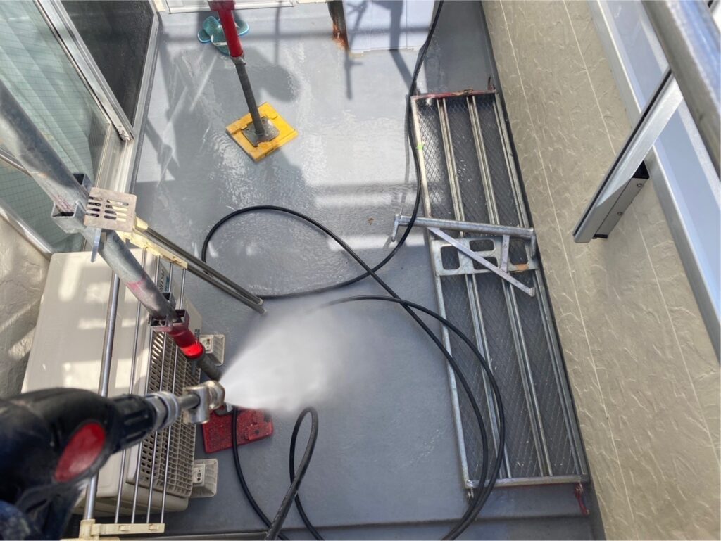 バルコニー高圧ジェット洗浄