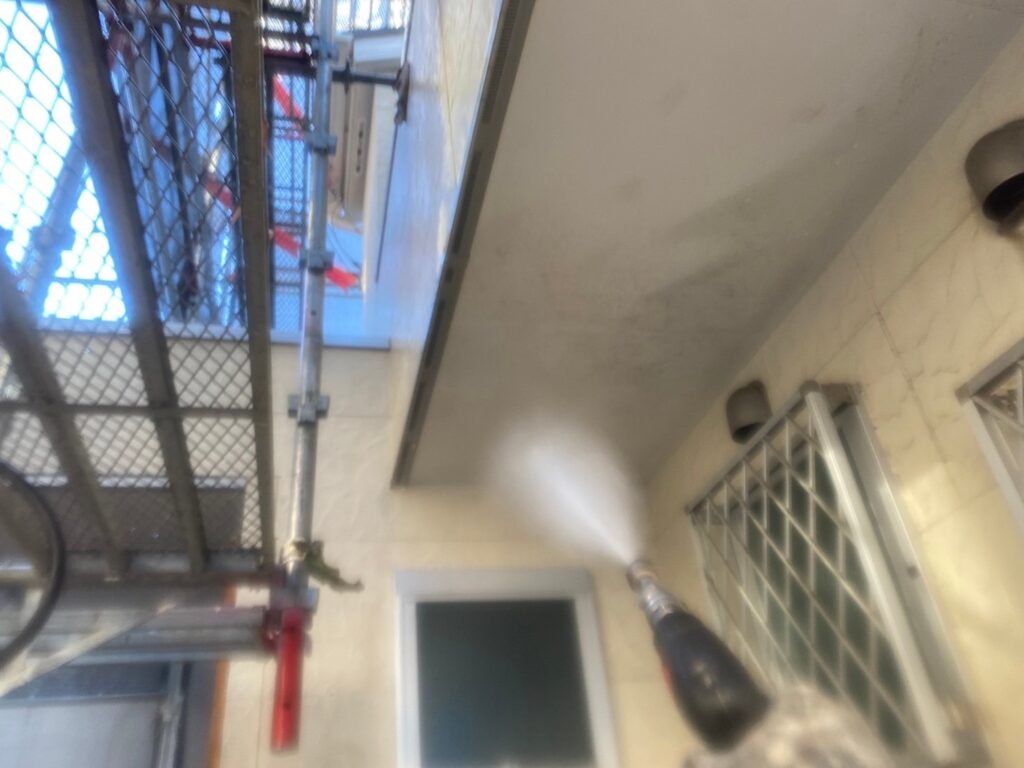 軒天高圧ジェット洗浄