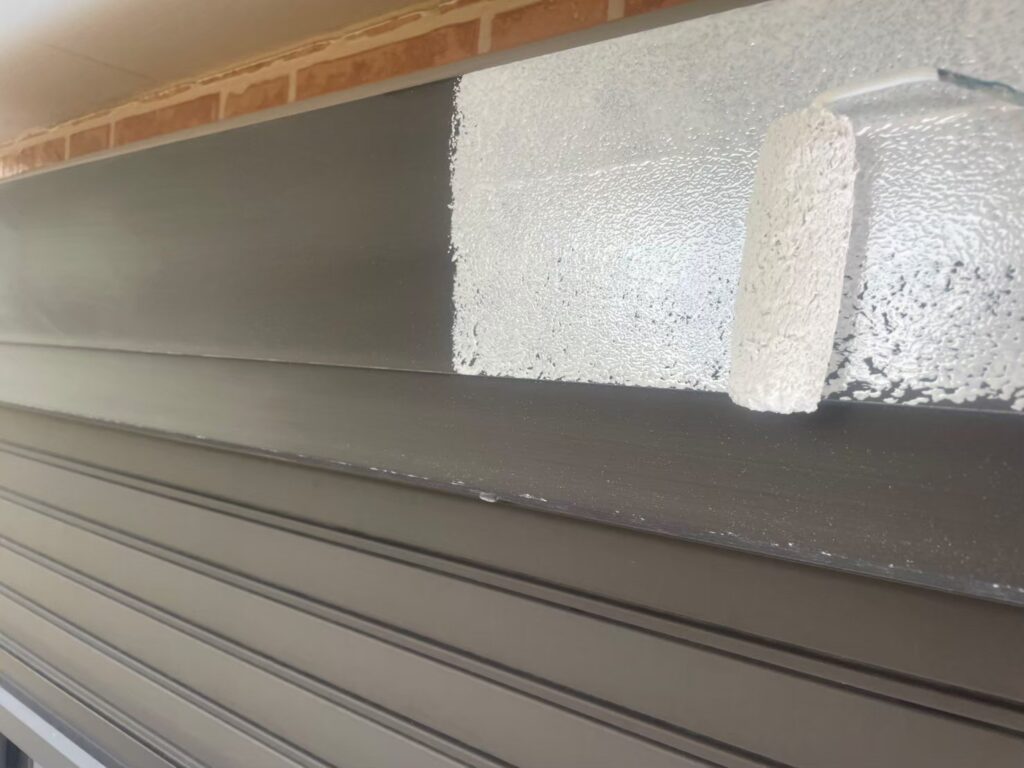 シャッターＢＯＸさび止め塗布