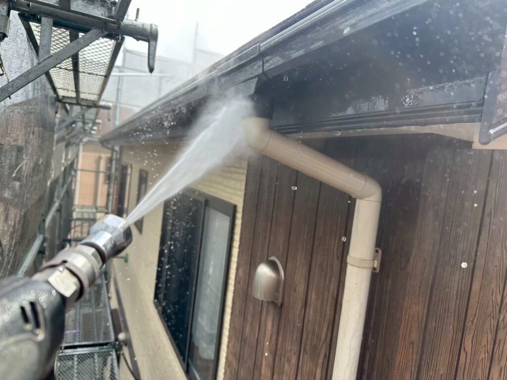 雨樋高圧ジェット洗浄