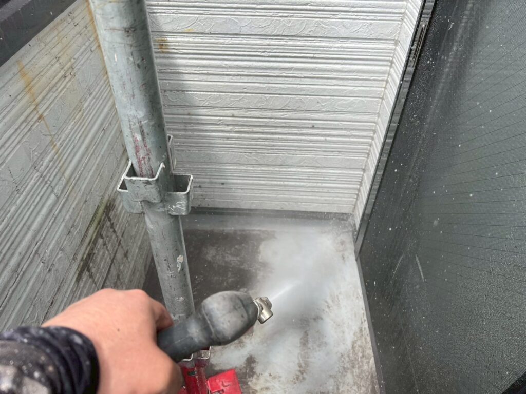 バルコニー高圧ジェット洗浄