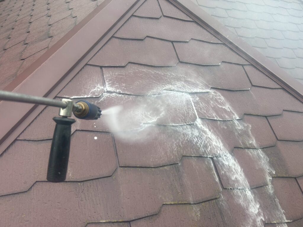 屋根高圧ジェット洗浄