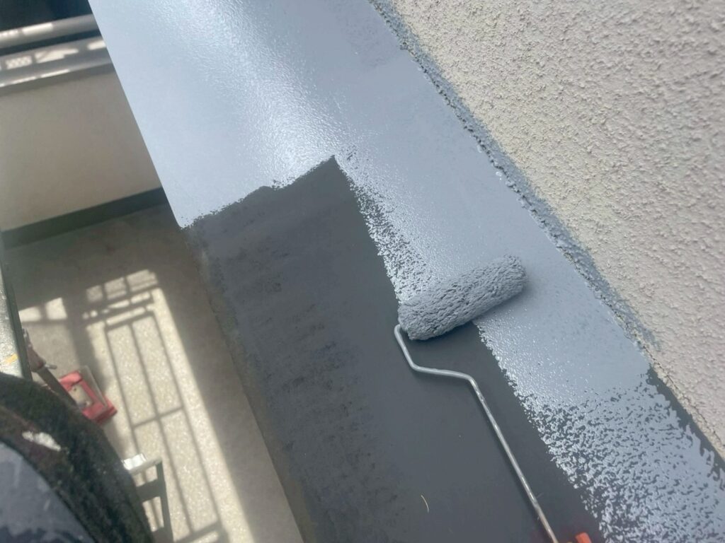 出窓板金さび止め塗布