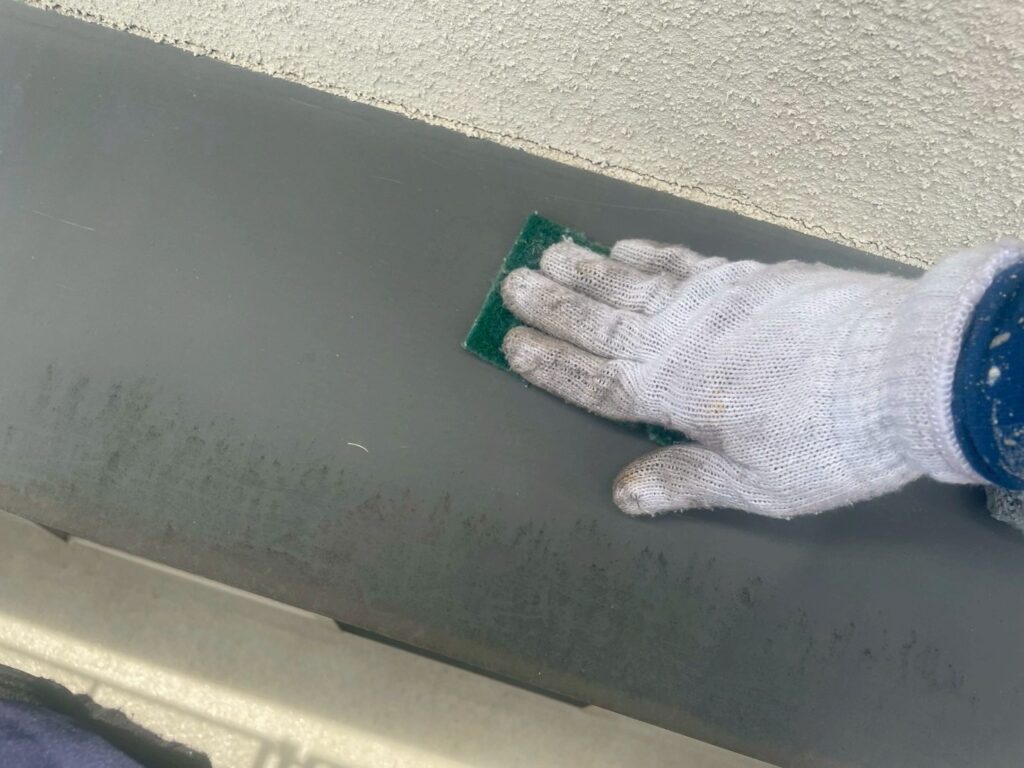 出窓板金素地調整