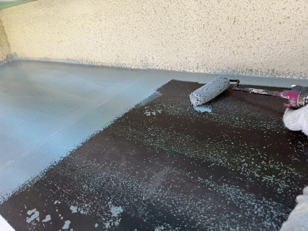 霧除け天板さび止め塗布