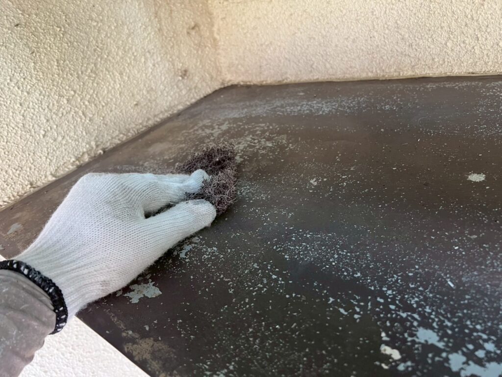 霧除け天板素地調整