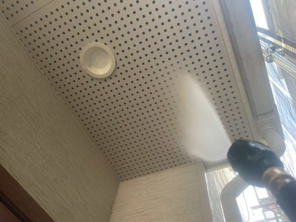 軒天高圧ジェット洗浄