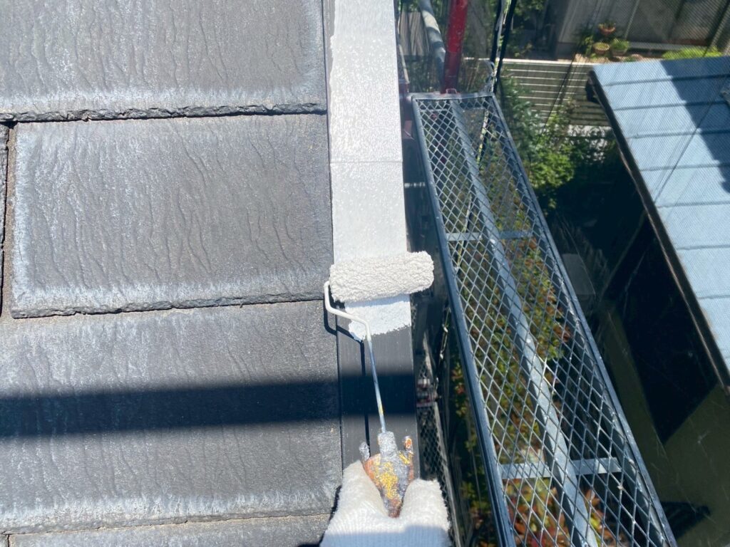 屋根板金部さび止め塗布