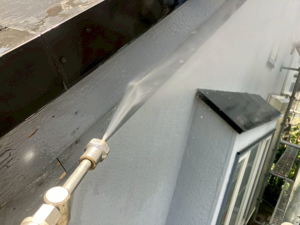 破風板高圧ジェット洗浄