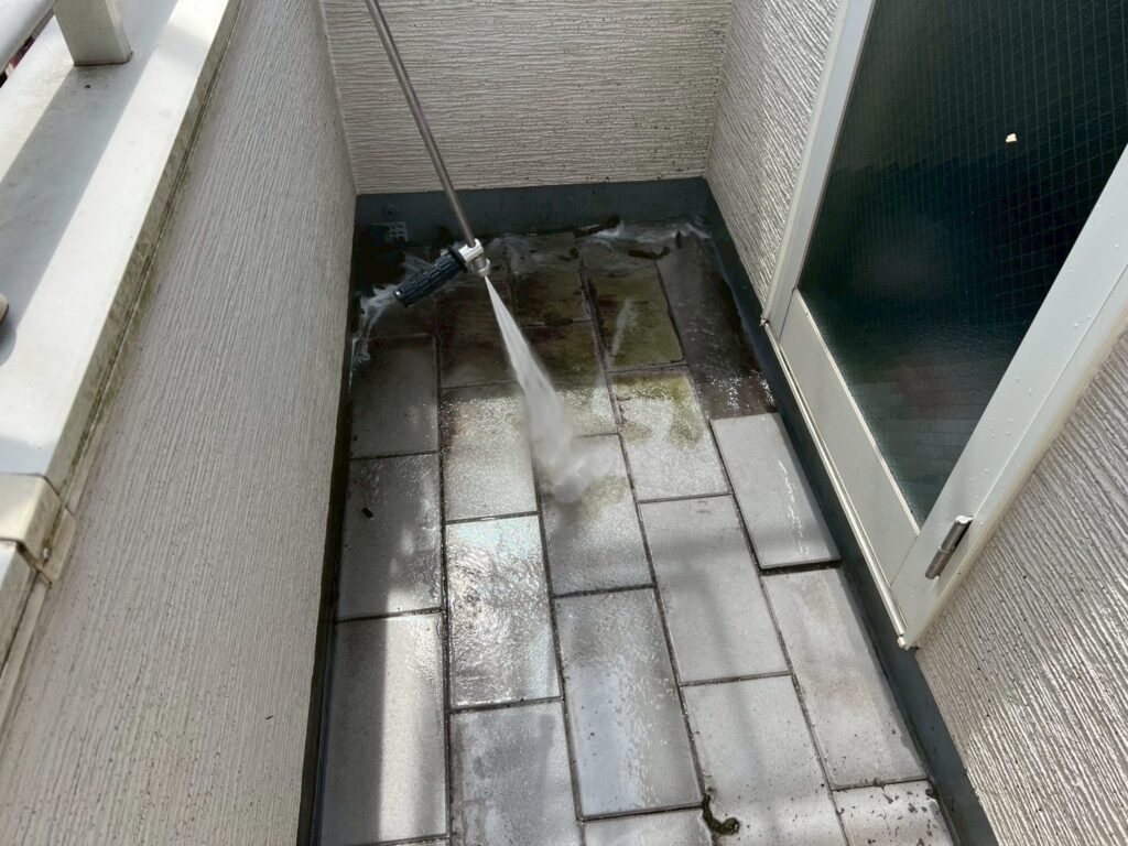 タイル高圧ジェット洗浄