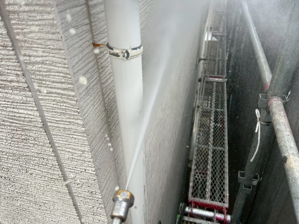 雨樋高圧ジェット洗浄