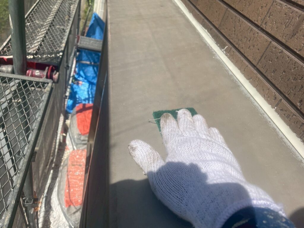 出窓鈑金素地調整