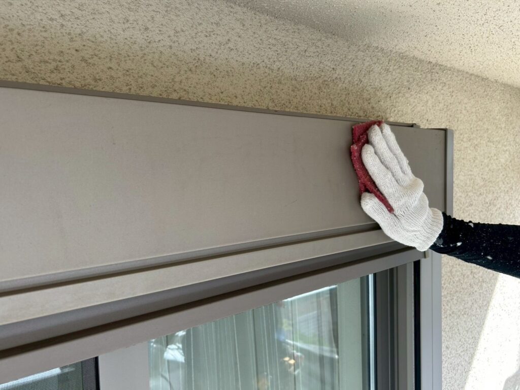 シャッターボックス素地調整