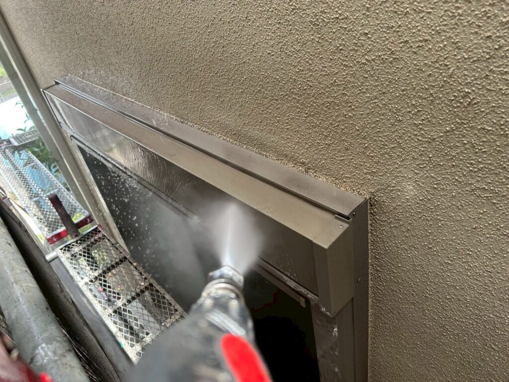 シャッタBOXー高圧ジェット洗浄