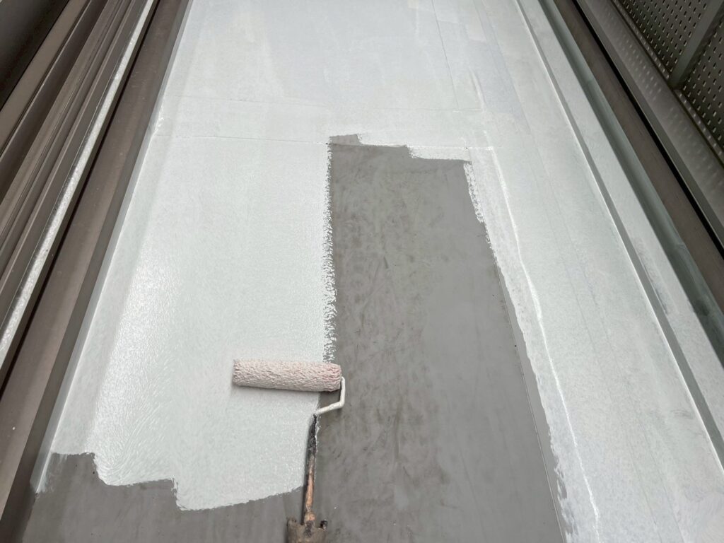 専用プライマー塗布