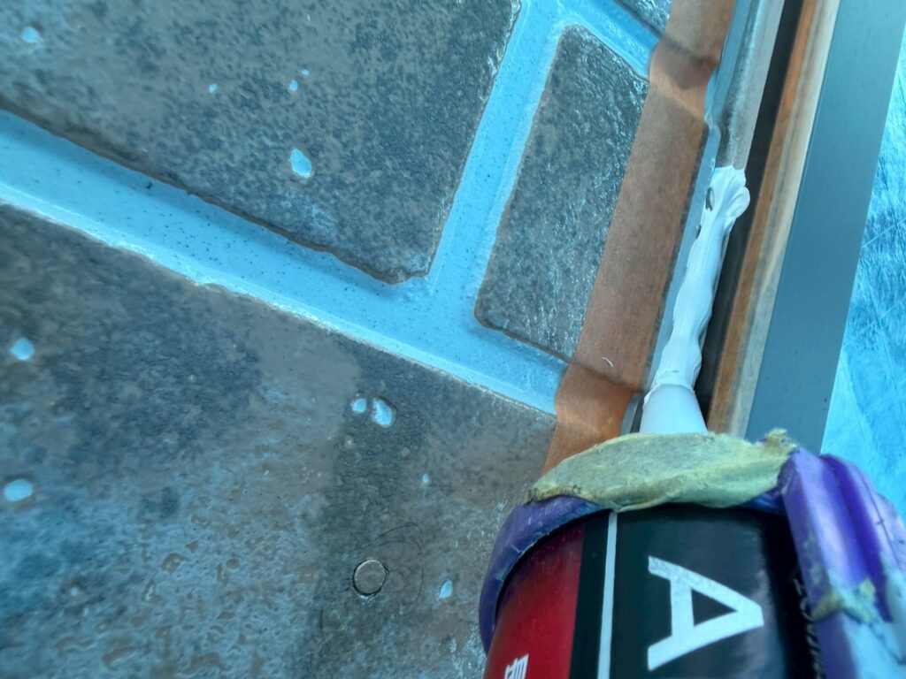 コーキング充填