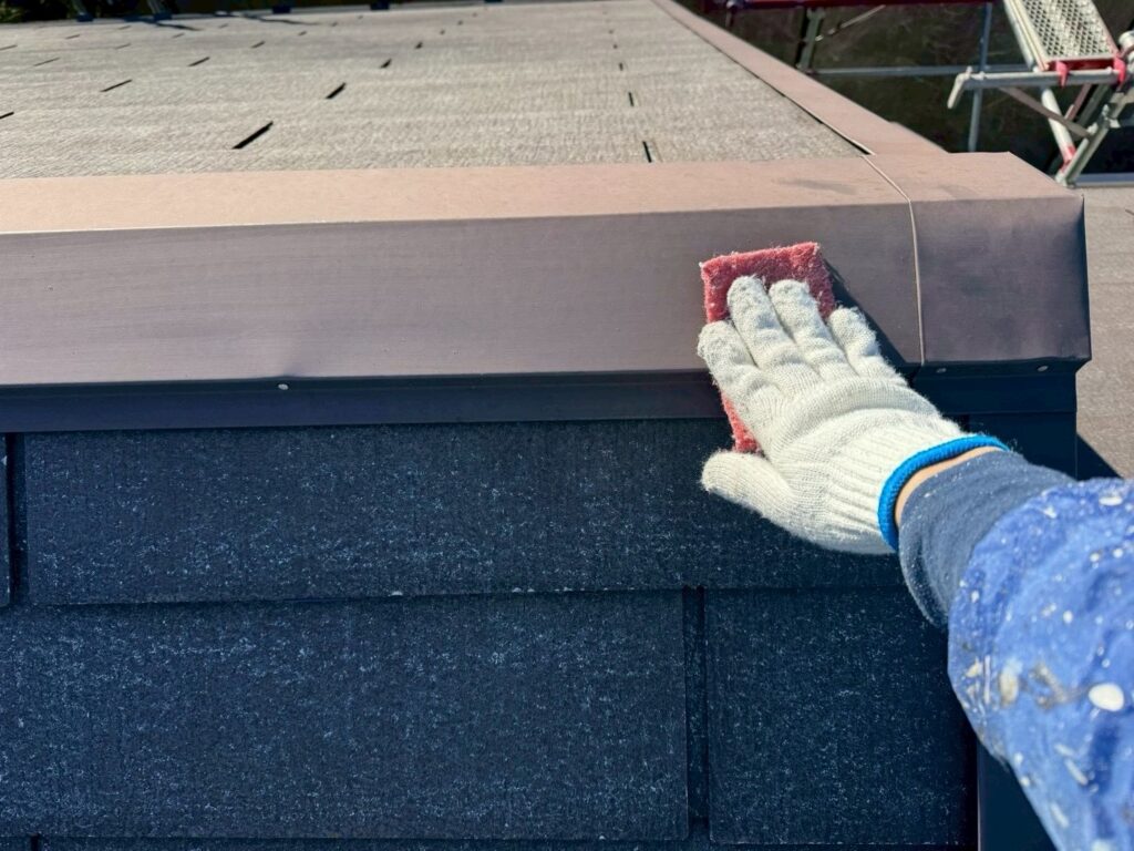 屋根板金部素地調整