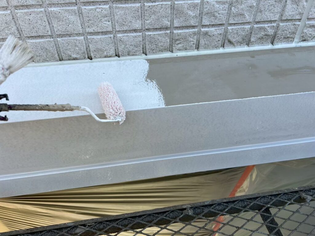 シャッターＢＯＸ専用プライマー塗布
