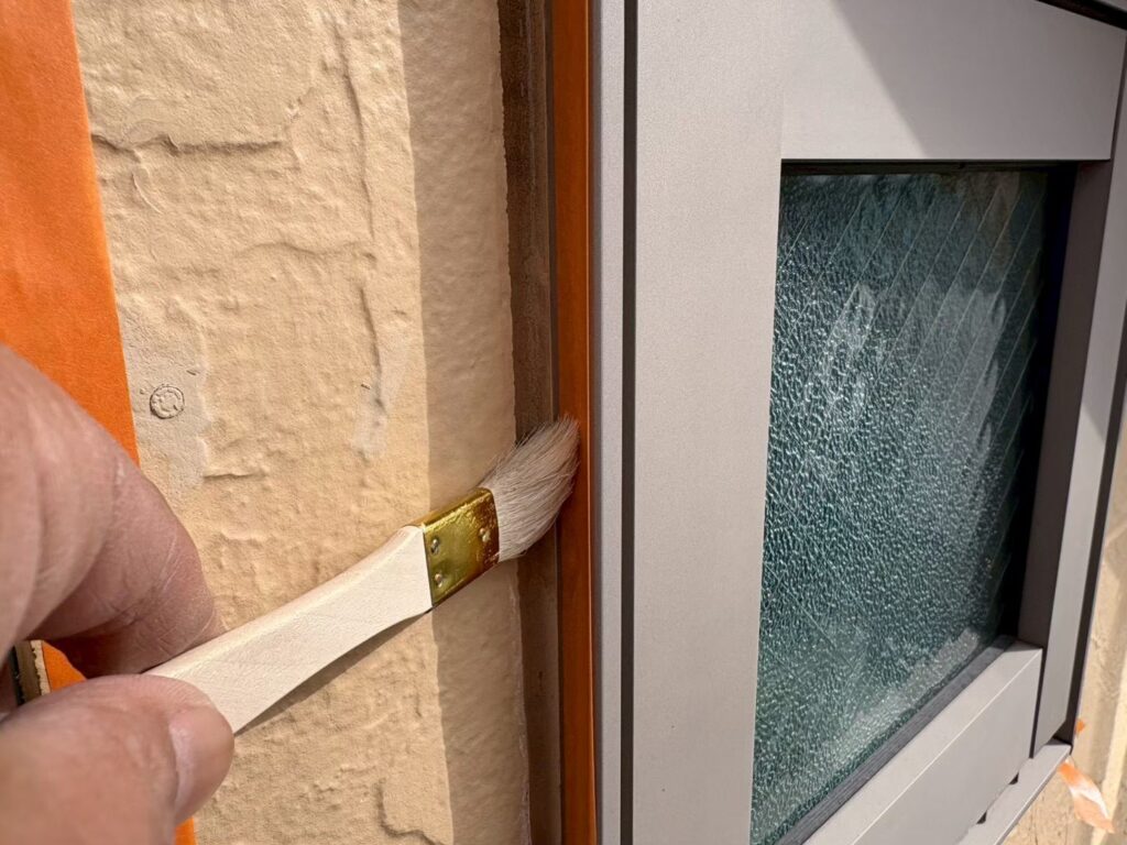 専用プライマー塗布