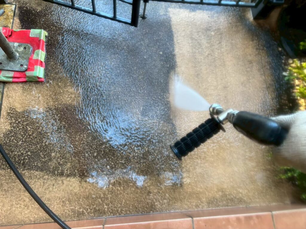 土間高圧ジェット洗浄