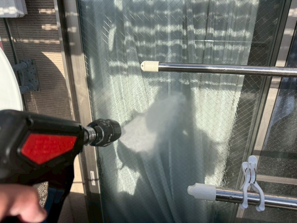 窓高圧ジェット洗浄