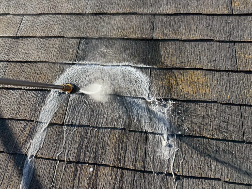 屋根高圧ジェット洗浄