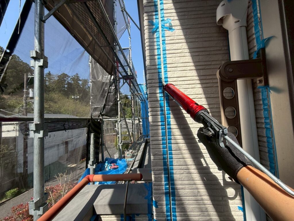 コーキング充填