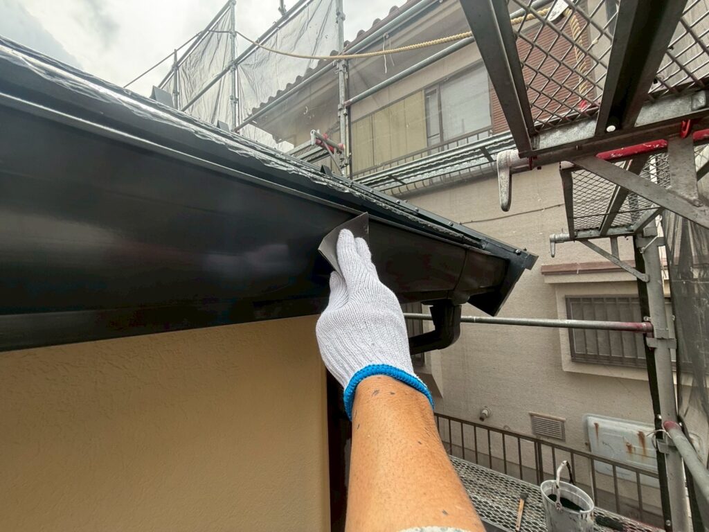 軒樋素地調整