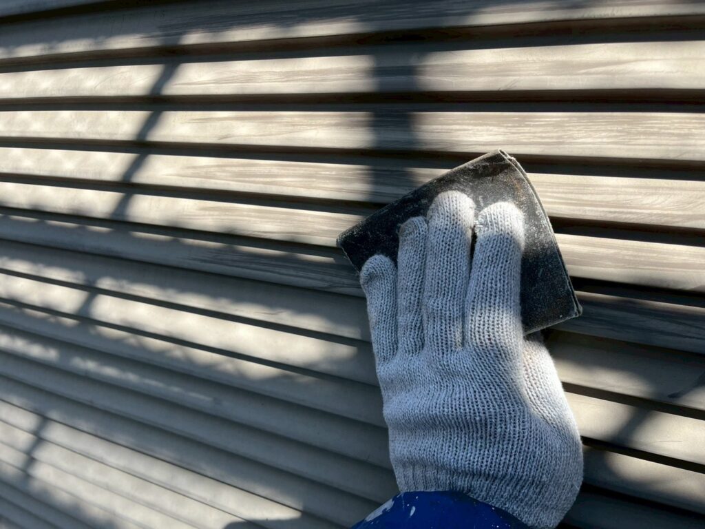 雨戸素地調整