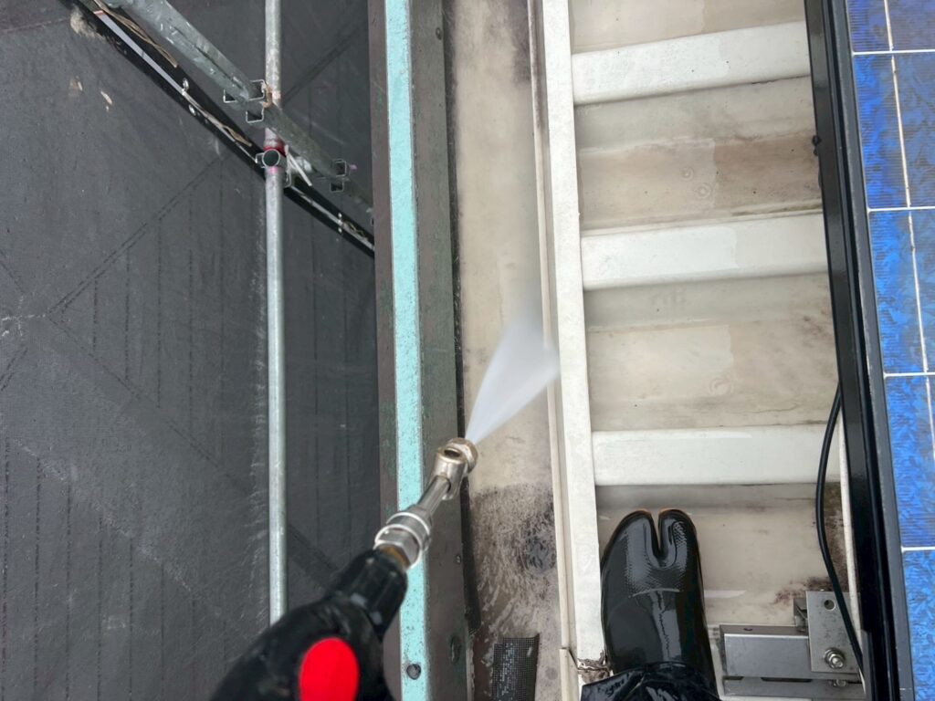 受け皿内高圧ジェット洗浄