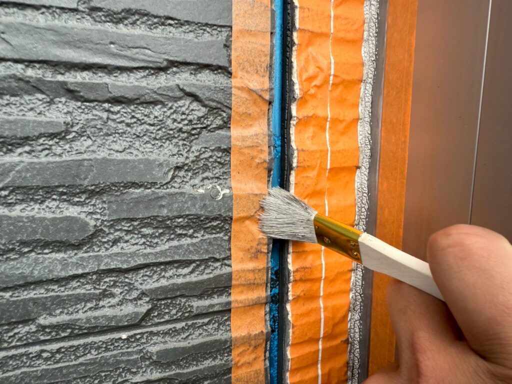 専用プライマー塗布