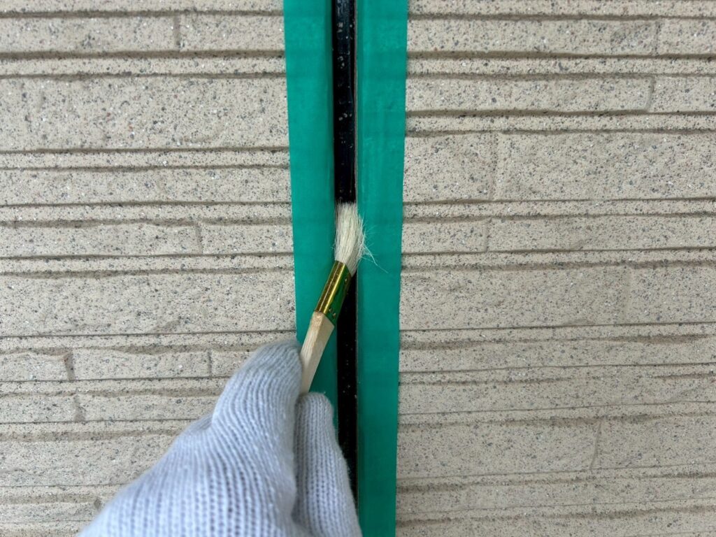 専用プライマー塗布